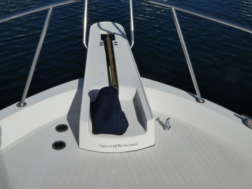 banner_089235-tollycraft-48-cockpit-motor-yacht