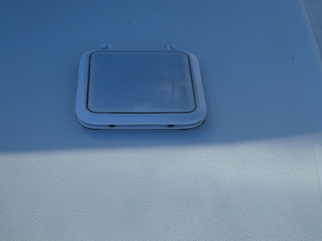 banner_089235-tollycraft-48-cockpit-motor-yacht