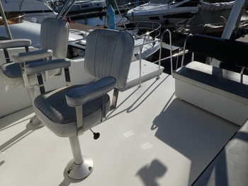 thumb_089235-tollycraft-48-cockpit-motor-yacht