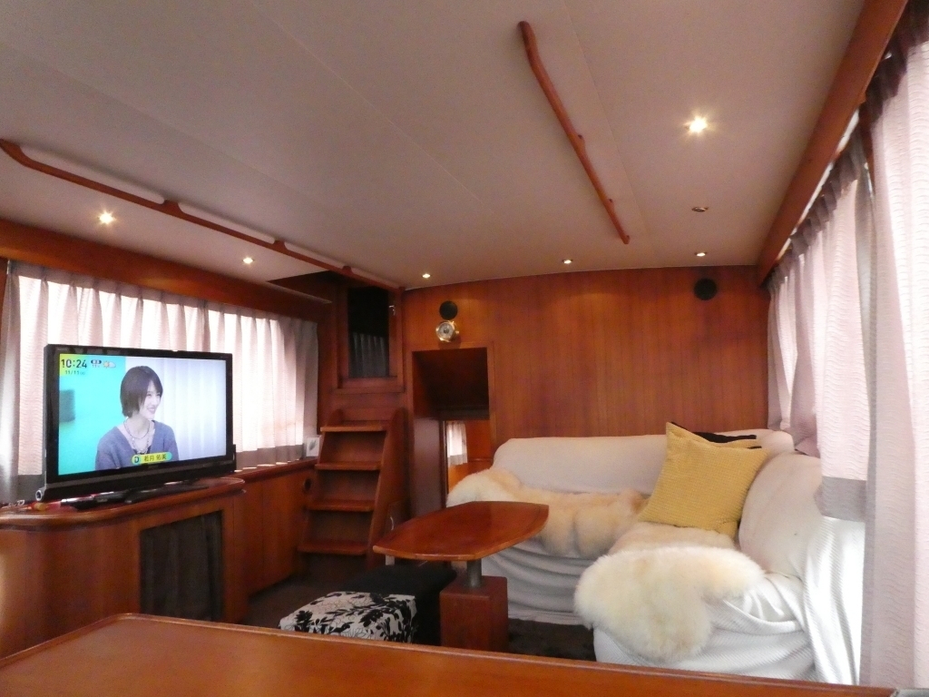 banner_089235-tollycraft-48-cockpit-motor-yacht