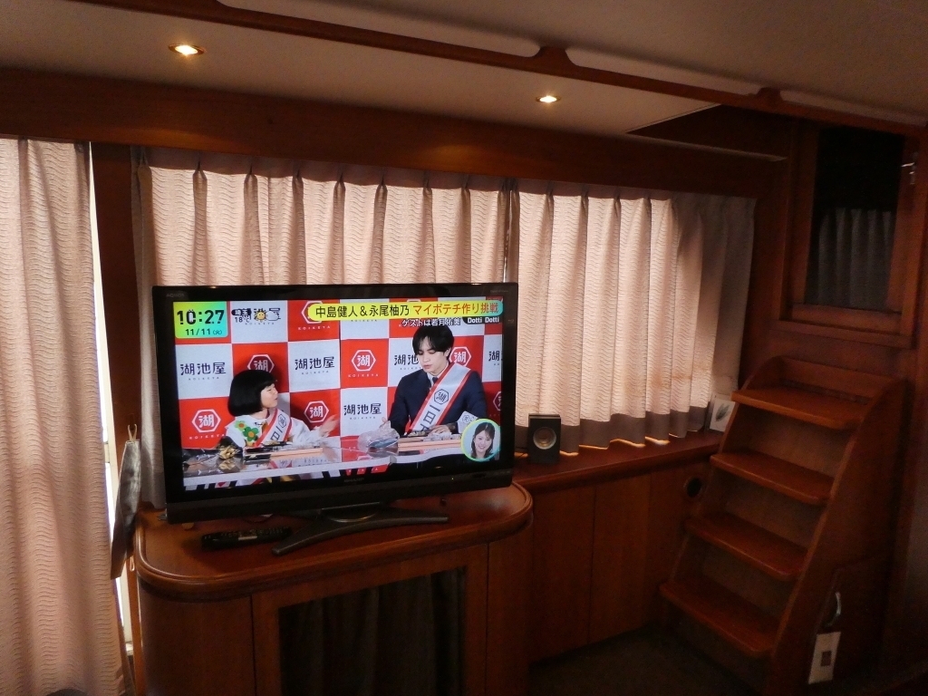 banner_089235-tollycraft-48-cockpit-motor-yacht