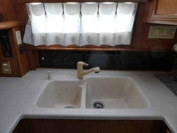 thumb_089235-tollycraft-48-cockpit-motor-yacht