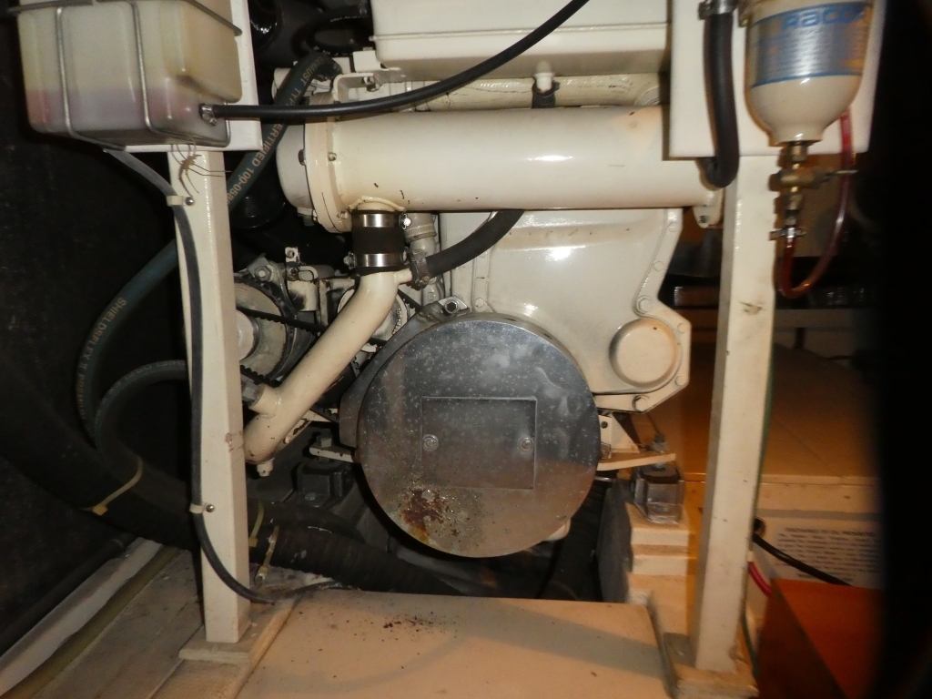 banner_089235-tollycraft-48-cockpit-motor-yacht