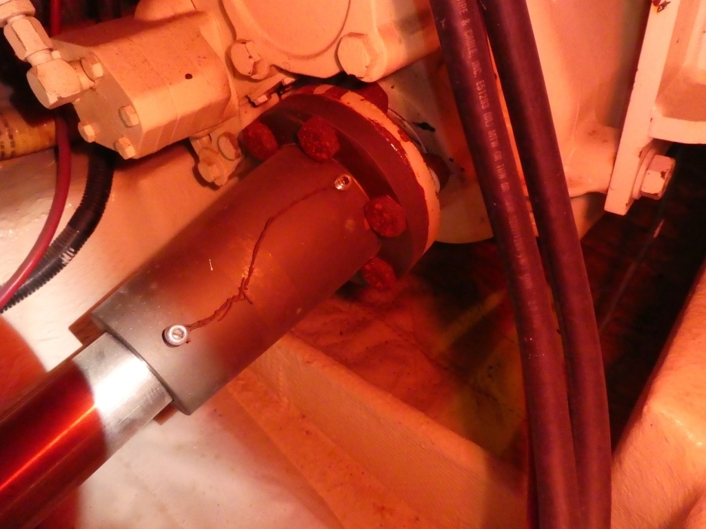 banner_089235-tollycraft-48-cockpit-motor-yacht