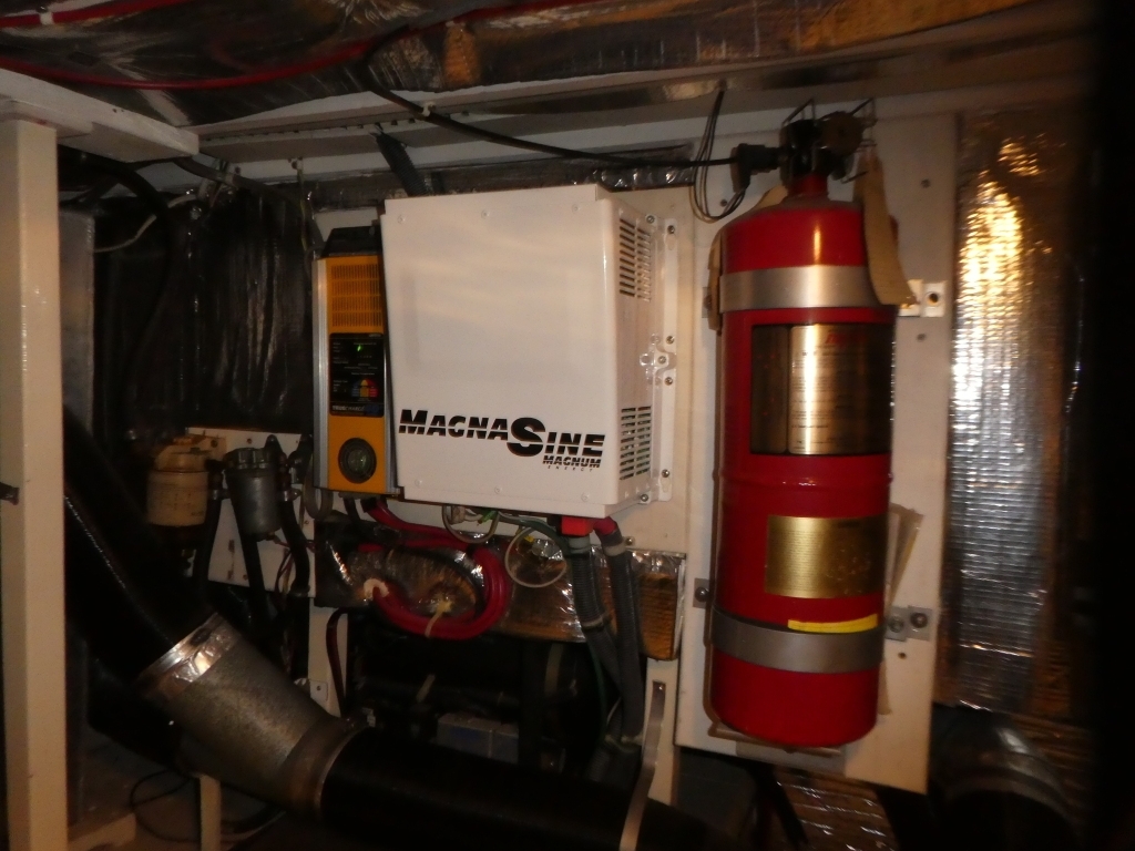banner_089235-tollycraft-48-cockpit-motor-yacht