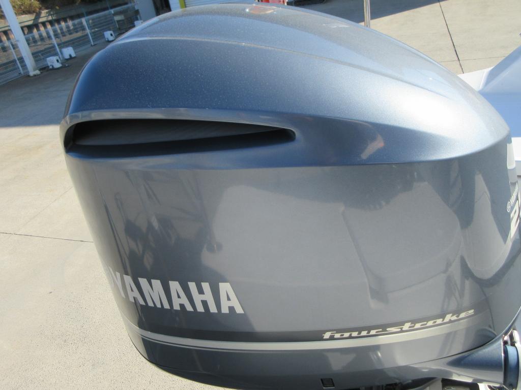 banner_089270-yamaha-yfr-27