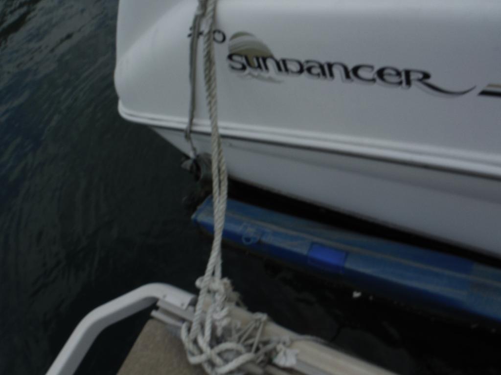 banner_089647-sea-ray-240-sundancer