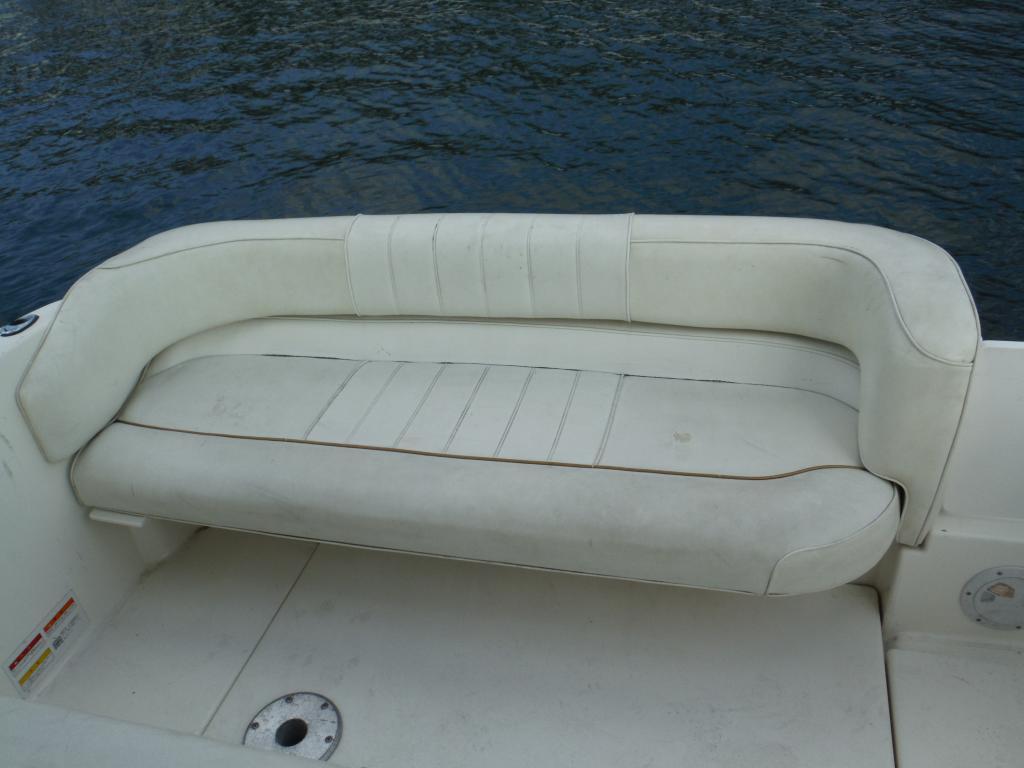 banner_089647-sea-ray-240-sundancer