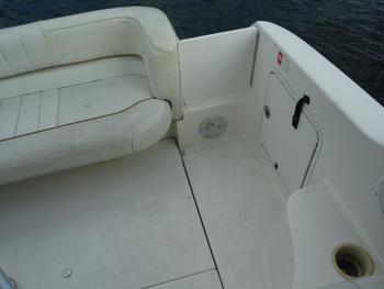 thumb_089647-sea-ray-240-sundancer