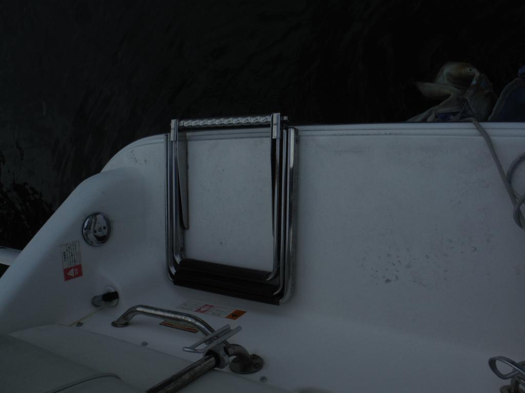 banner_089647-sea-ray-240-sundancer