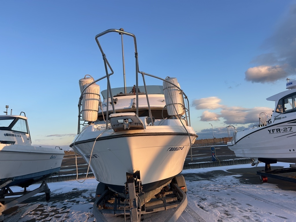 banner_089848-bayliner-2556-ciera