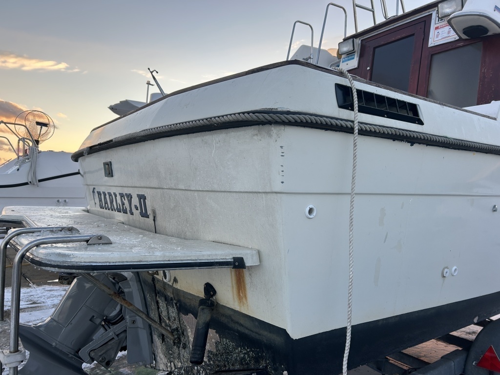 banner_089848-bayliner-2556-ciera