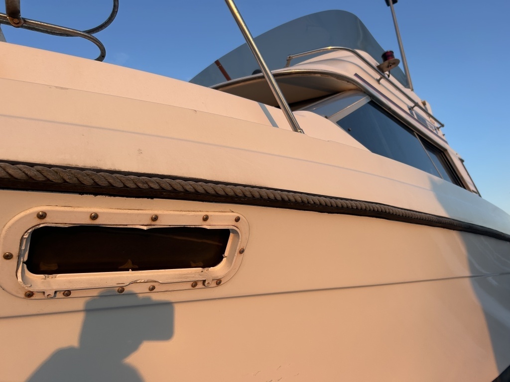 banner_089848-bayliner-2556-ciera