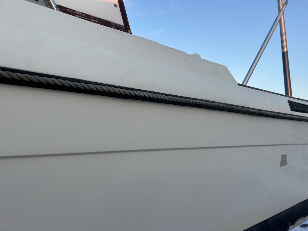 banner_089848-bayliner-2556-ciera
