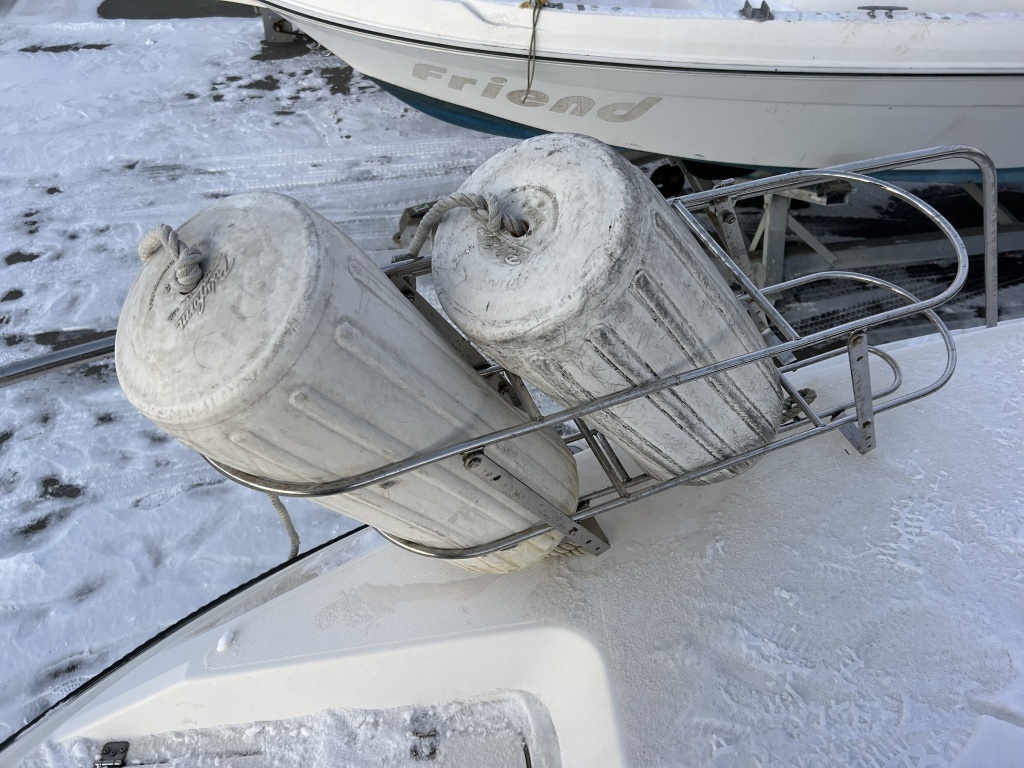 banner_089848-bayliner-2556-ciera