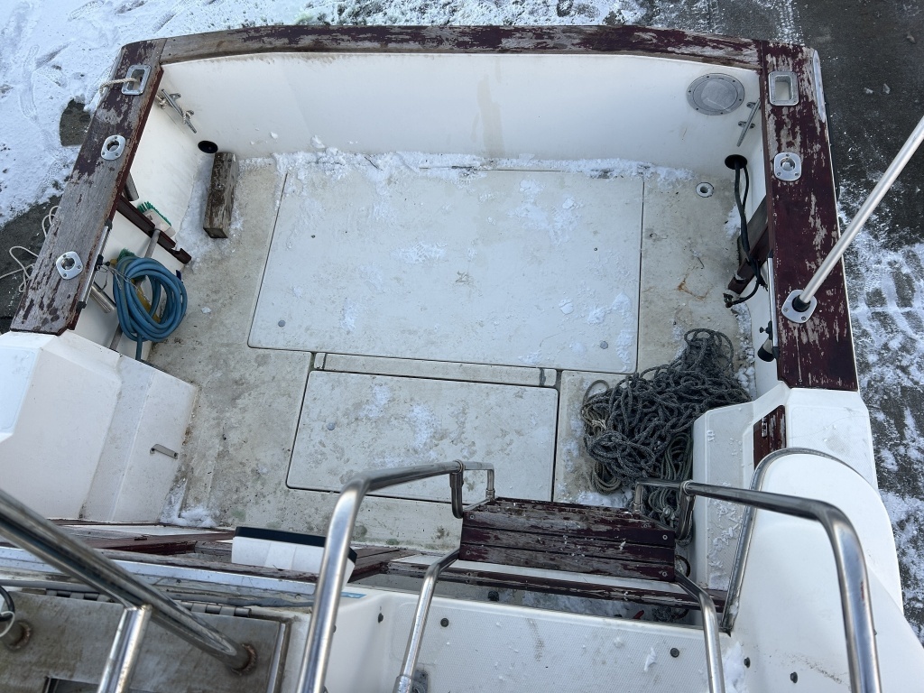 banner_089848-bayliner-2556-ciera