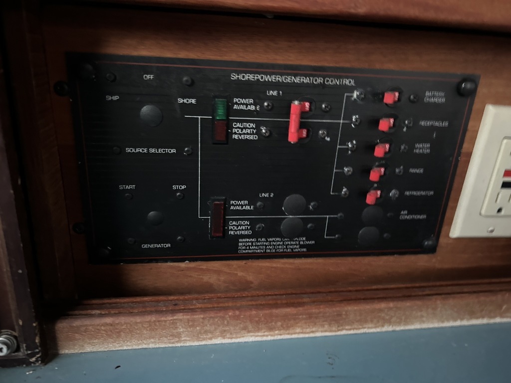 banner_089848-bayliner-2556-ciera
