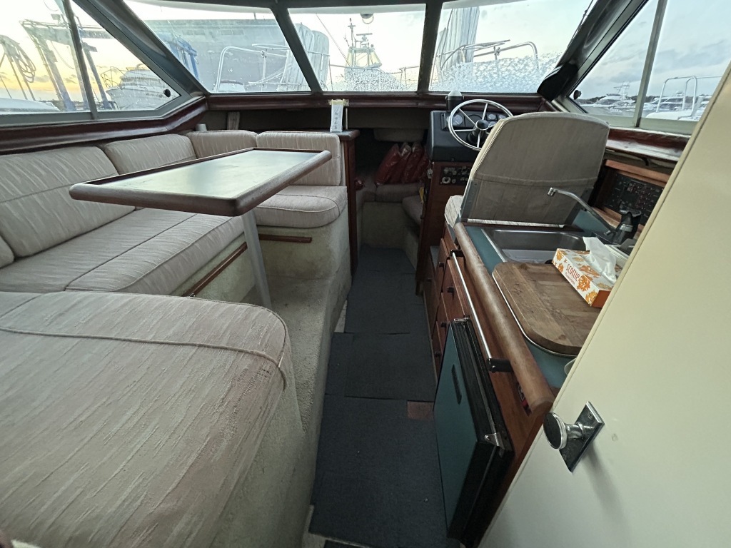 banner_089848-bayliner-2556-ciera