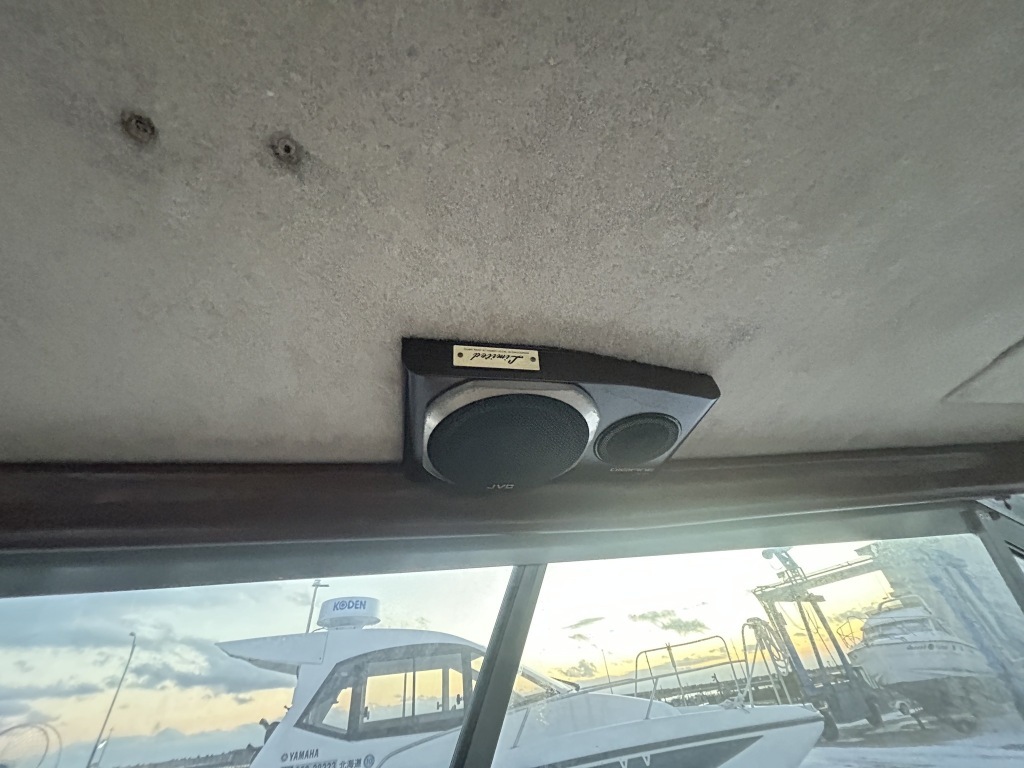 banner_089848-bayliner-2556-ciera