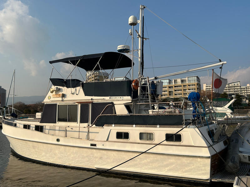 banner_089927-grand-banks-42-motoryacht