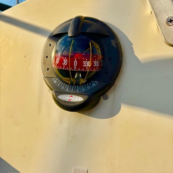 thumb_090191-new-japan-yacht-vent-de-fete