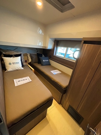 thumb_090257-sealine-f530