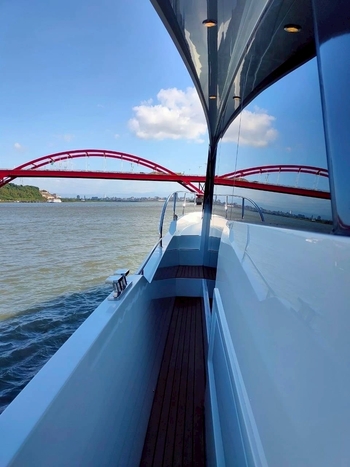 thumb_090257-sealine-f530