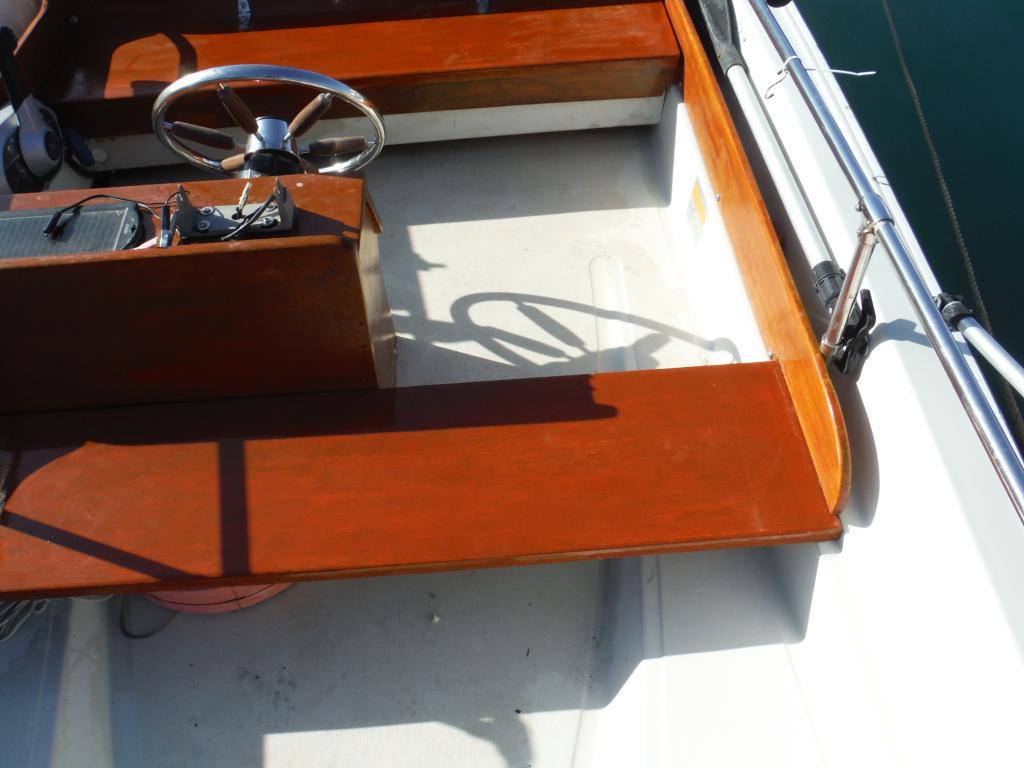 banner_090333-boston-whaler-15-super-sport