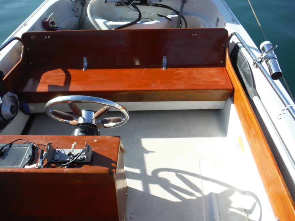 banner_090333-boston-whaler-15-super-sport