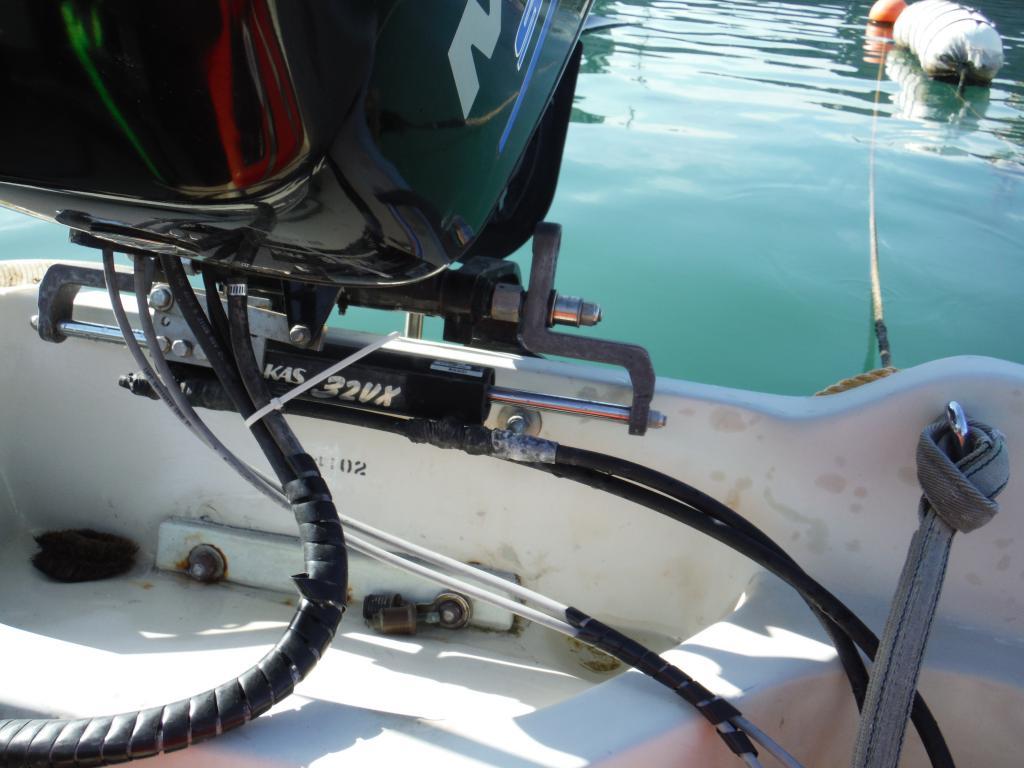 banner_090333-boston-whaler-15-super-sport