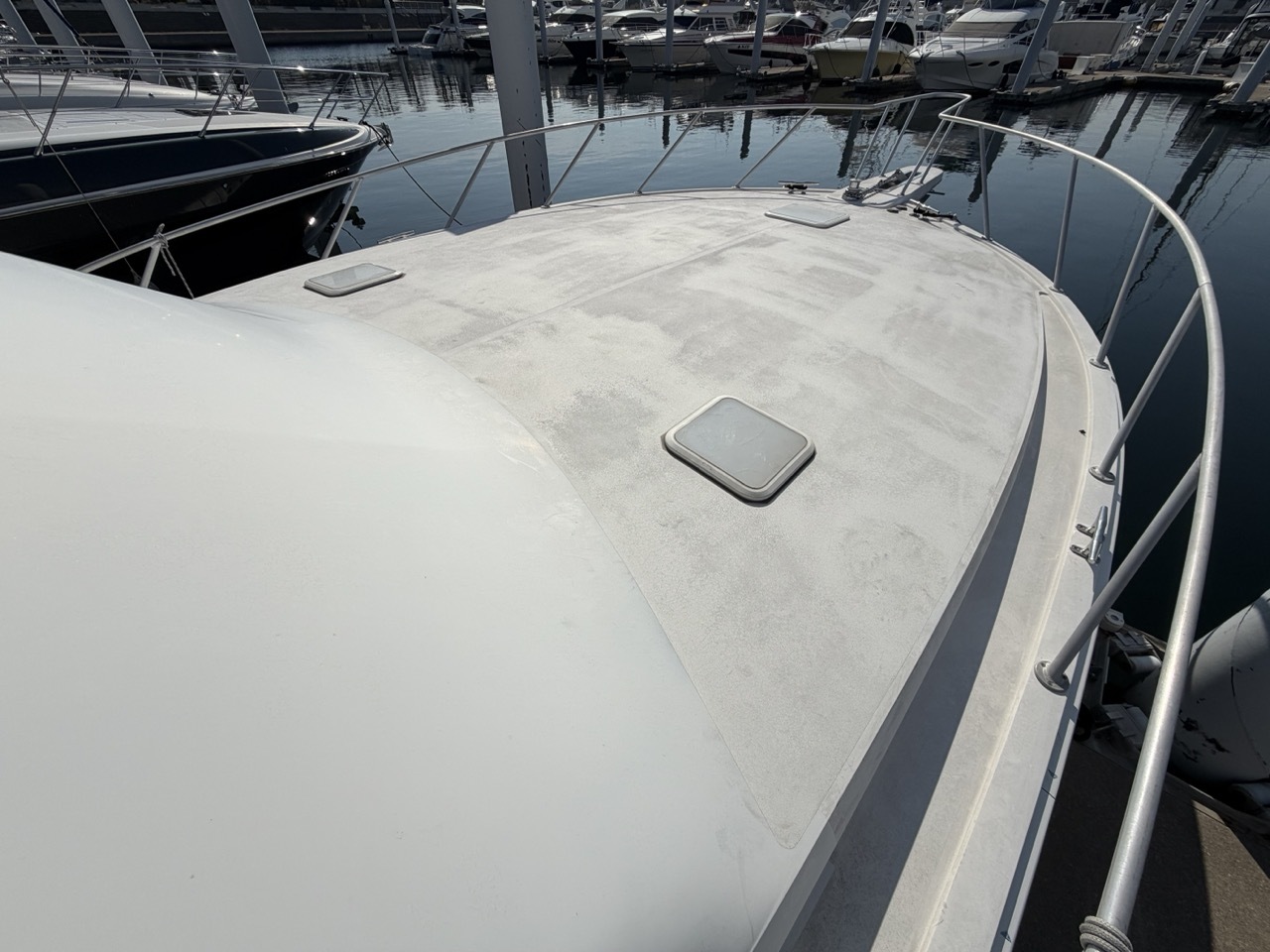 banner_090335-viking-47-convertible