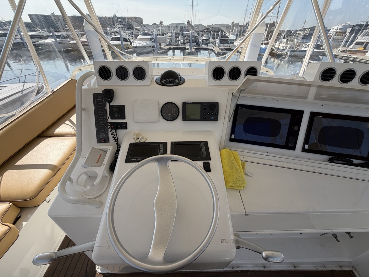 banner_090335-viking-47-convertible