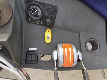 thumb_090410-yamaha-pc-27-pacific-cruiser-27