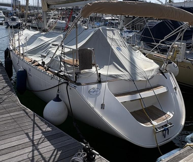 banner_090528-dufour-yachts-35