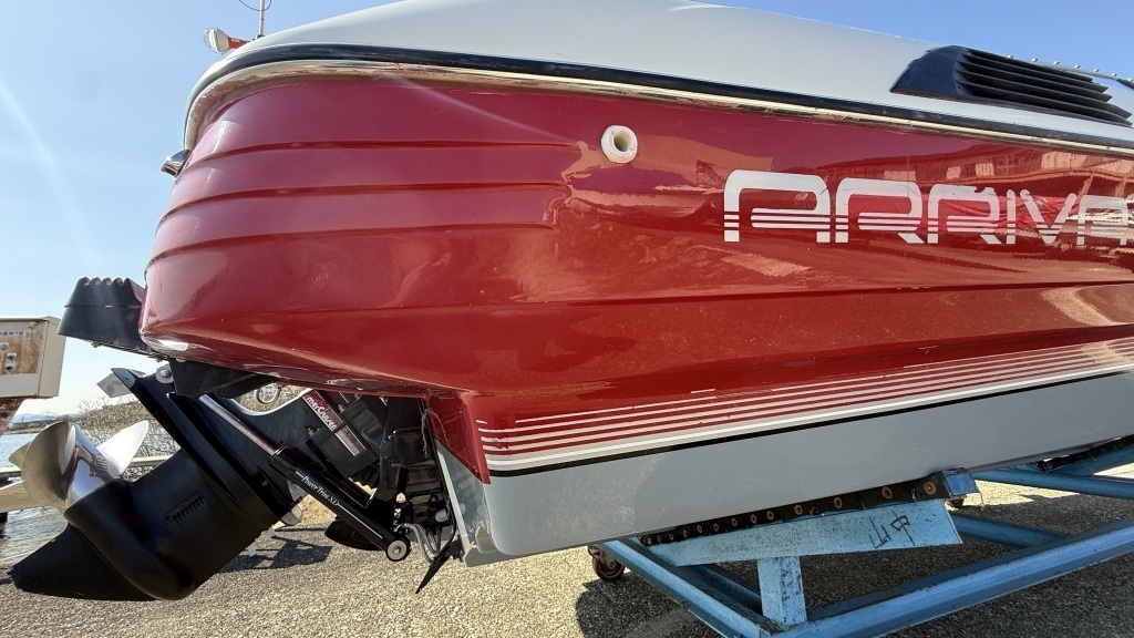 banner_090747-bayliner-2050-arriva