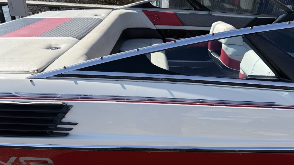 banner_090747-bayliner-2050-arriva