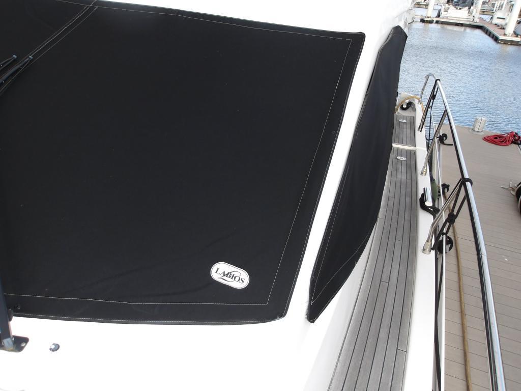 banner_090756-azimut-yachts-38