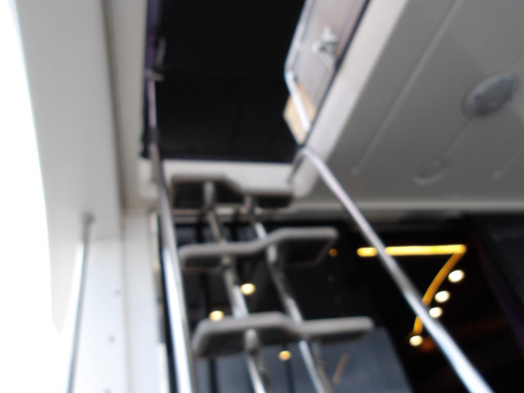 banner_090756-azimut-yachts-38