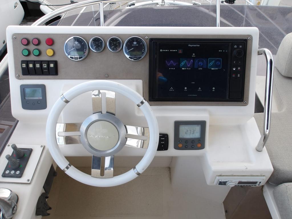 banner_090756-azimut-yachts-38