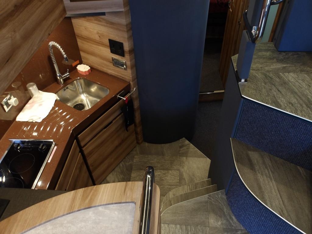 banner_090756-azimut-yachts-38