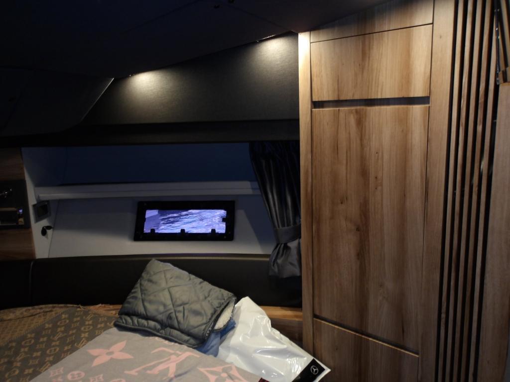 banner_090756-azimut-yachts-38