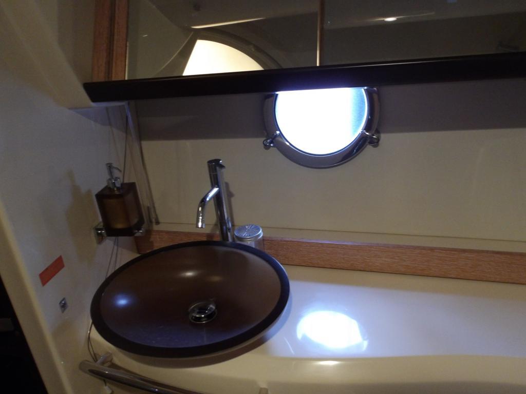 banner_090756-azimut-yachts-38