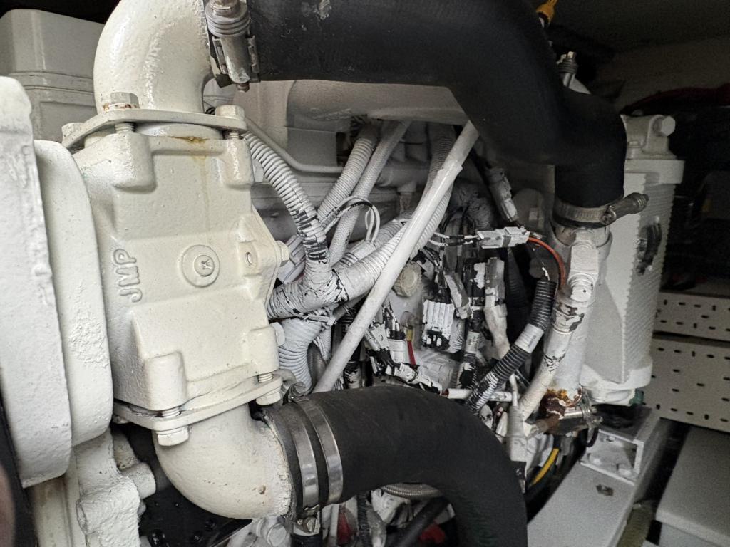 banner_090756-azimut-yachts-38