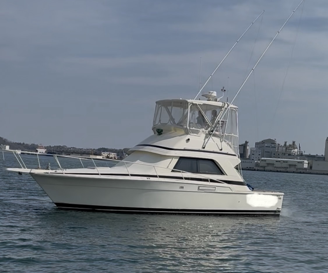 banner_090865-bertram-37-convertible