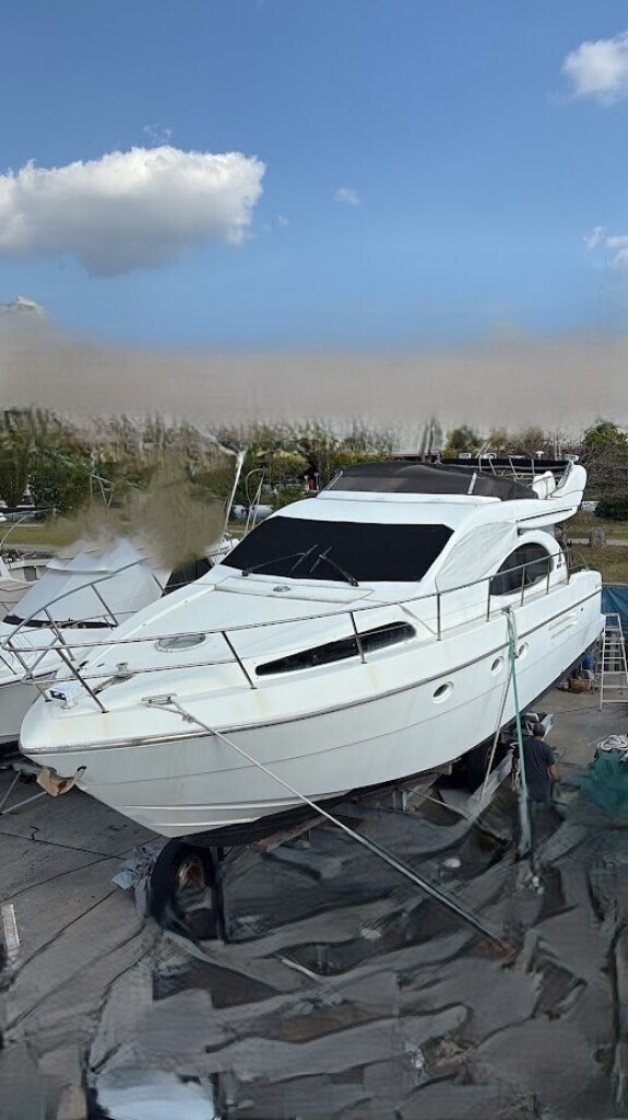 medium_090884-azimut-yachts-46