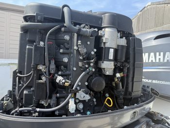 thumb_091020-yamaha-fw-23
