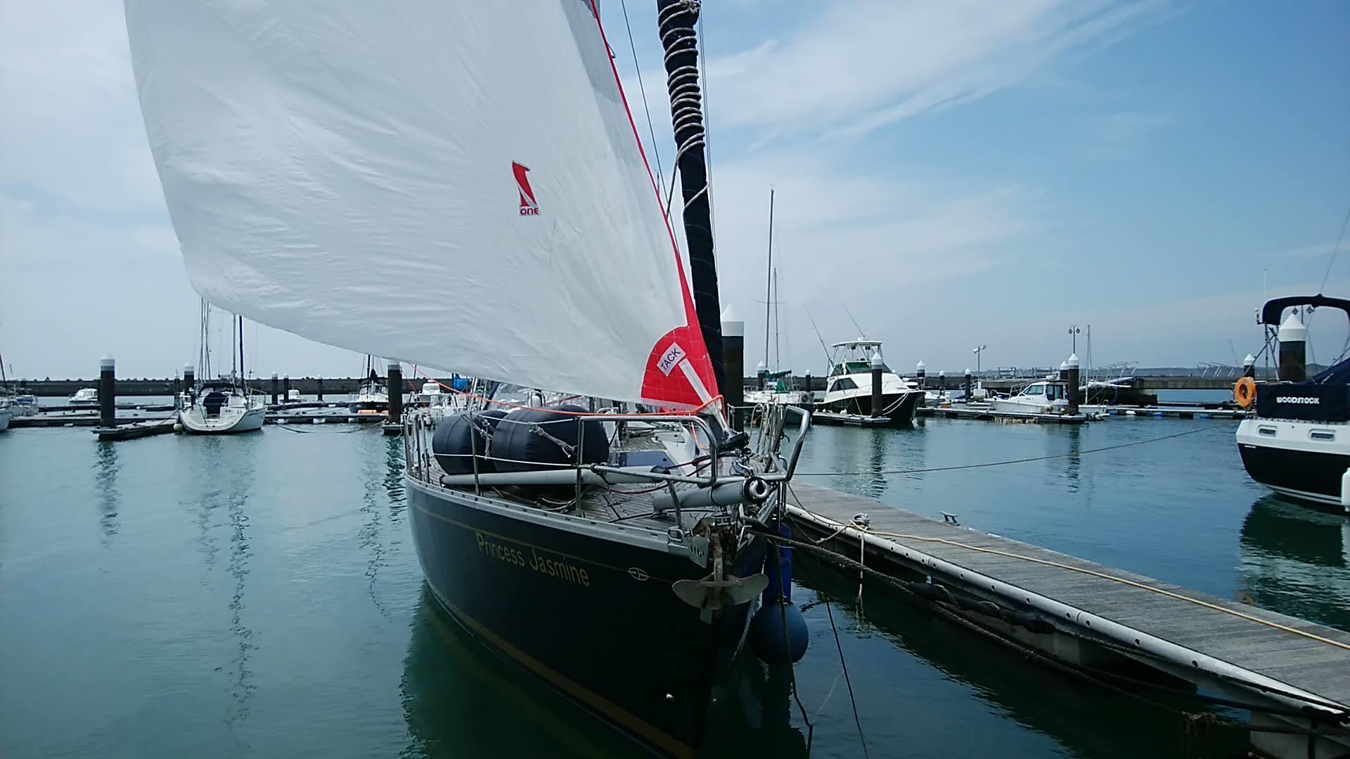 banner_091022-bavaria-sailing-yachts-390-lagoon