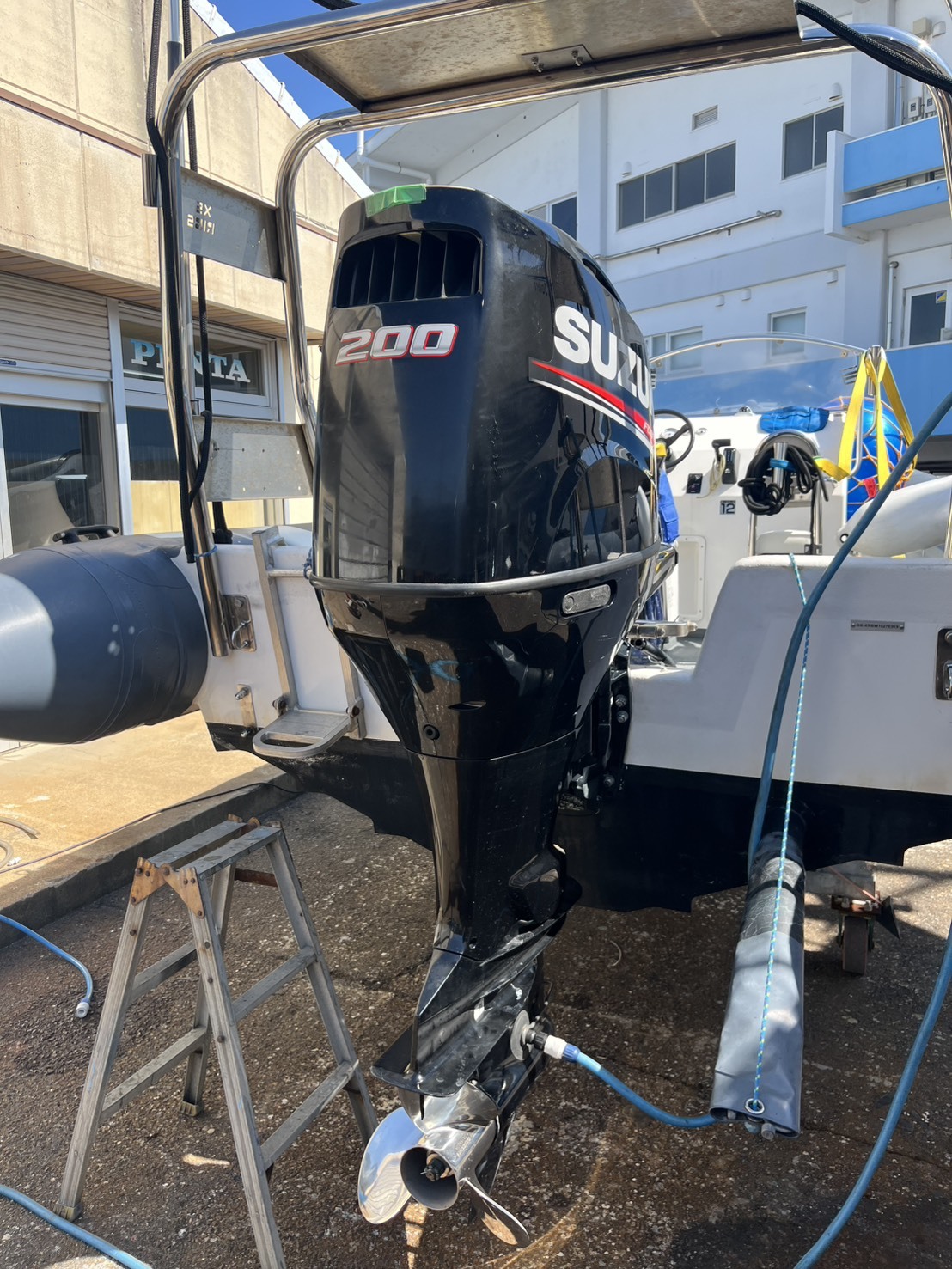 banner_091209-xs-ribs-xs-750