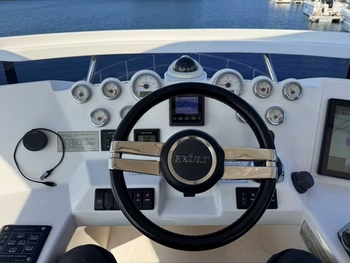 thumb_091512-yamaha-exult-36-sport-salon