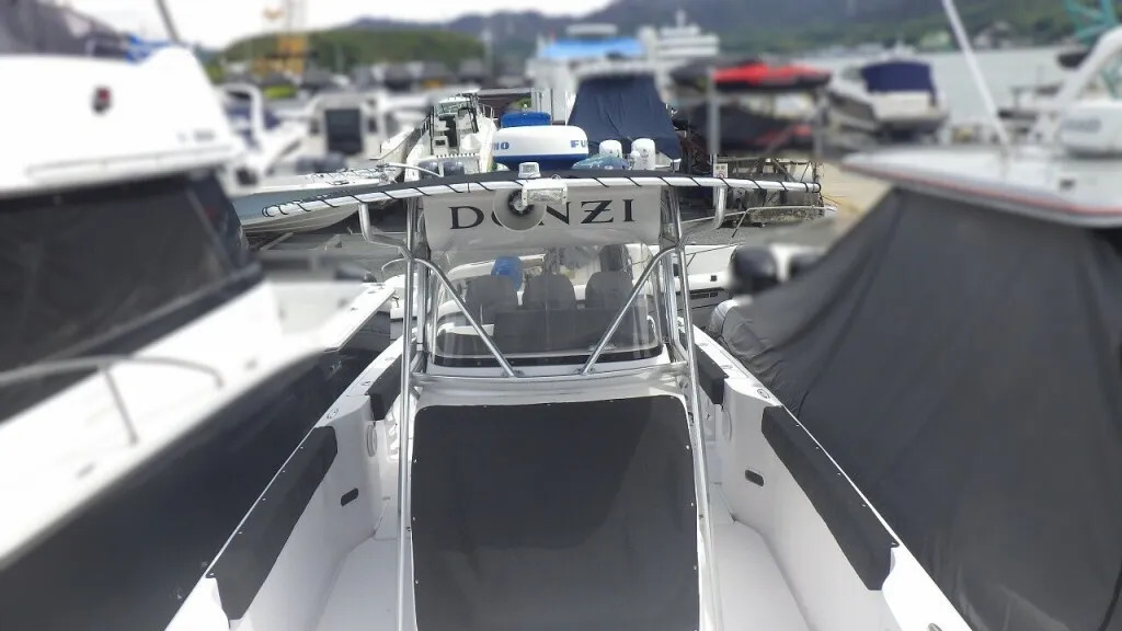 banner_091607-donzi-38zfc